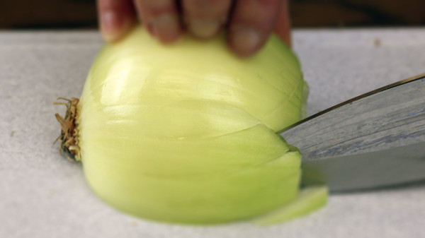 Vertical onion cuts