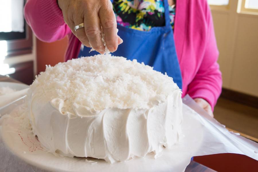 raspberry-coconut-cake-7