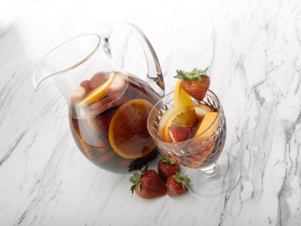 Cutco's Perfect Party-Time Sangria
