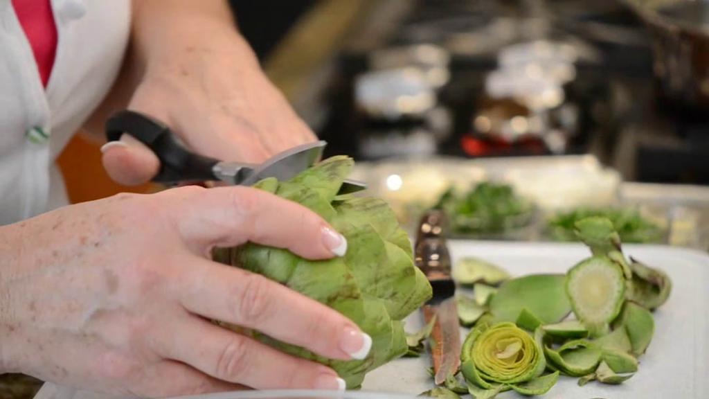 How To Make a Stuffed Artichoke