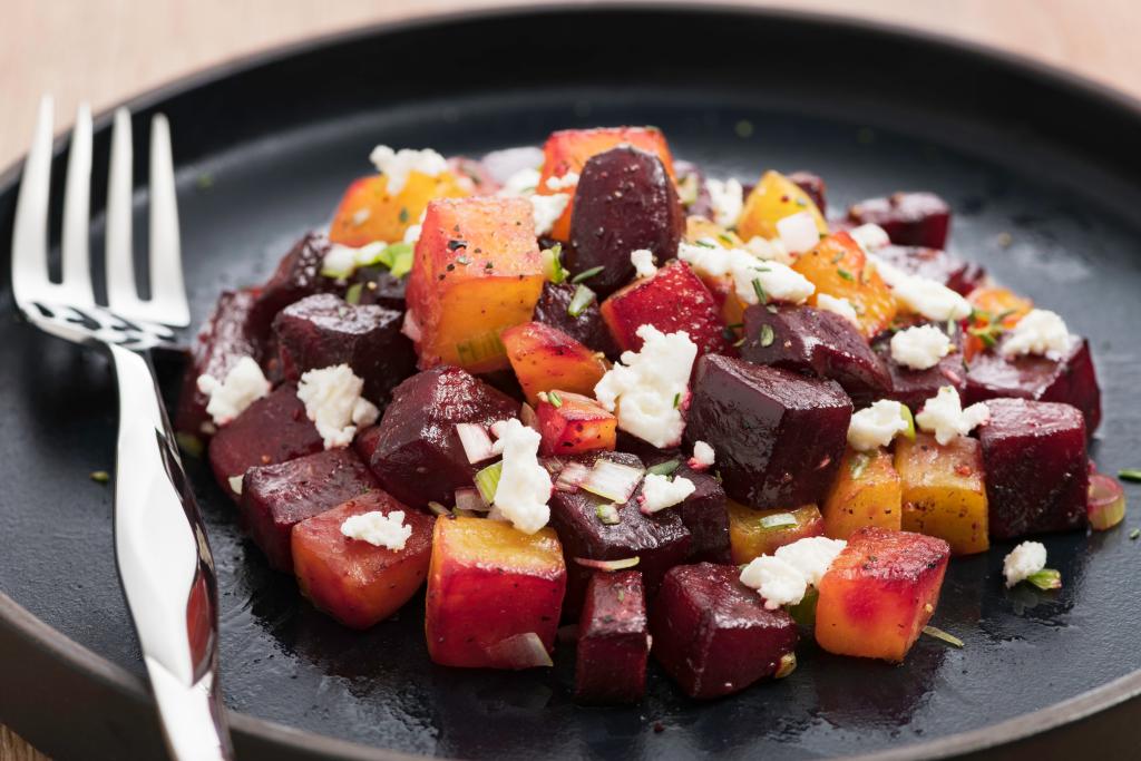 Easy Roasted Beet Salad With Scallions