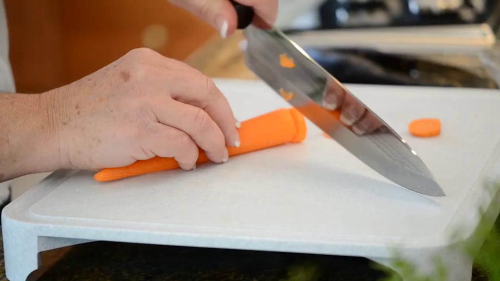 How To Cut Carrots