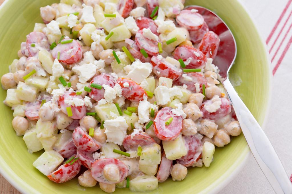 Easy Cucumber and Chickpea Salad With Dill Dressing