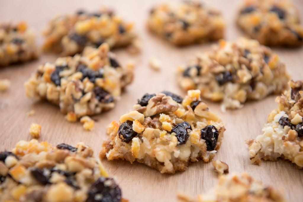 Saturdays With Barb: 7-Layer Holiday Bars