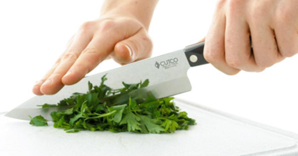 How to Cut Fresh Herbs