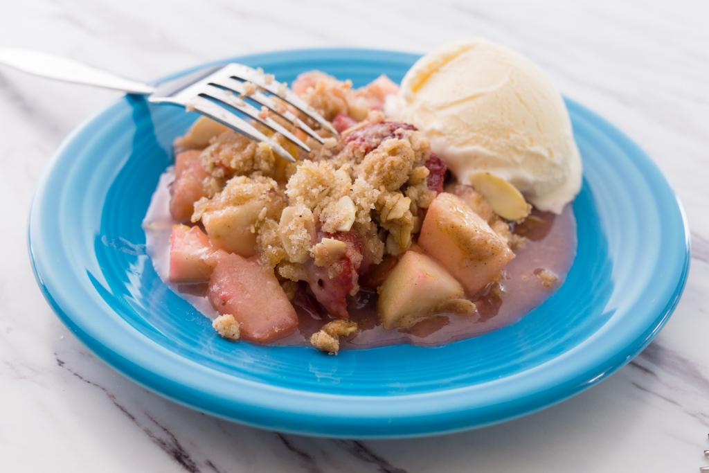 Create Your Own Fruit Crumble