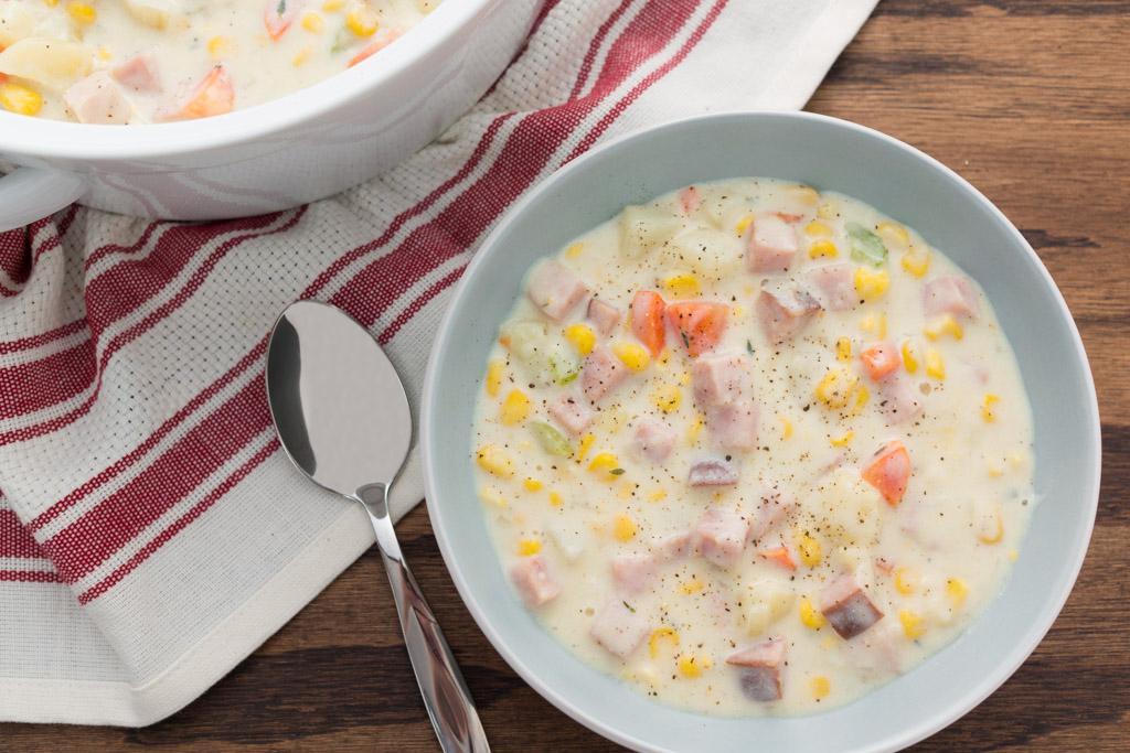 Easy, Creamy Ham and Potato Chowder