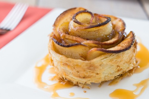 Easy Apple Roses