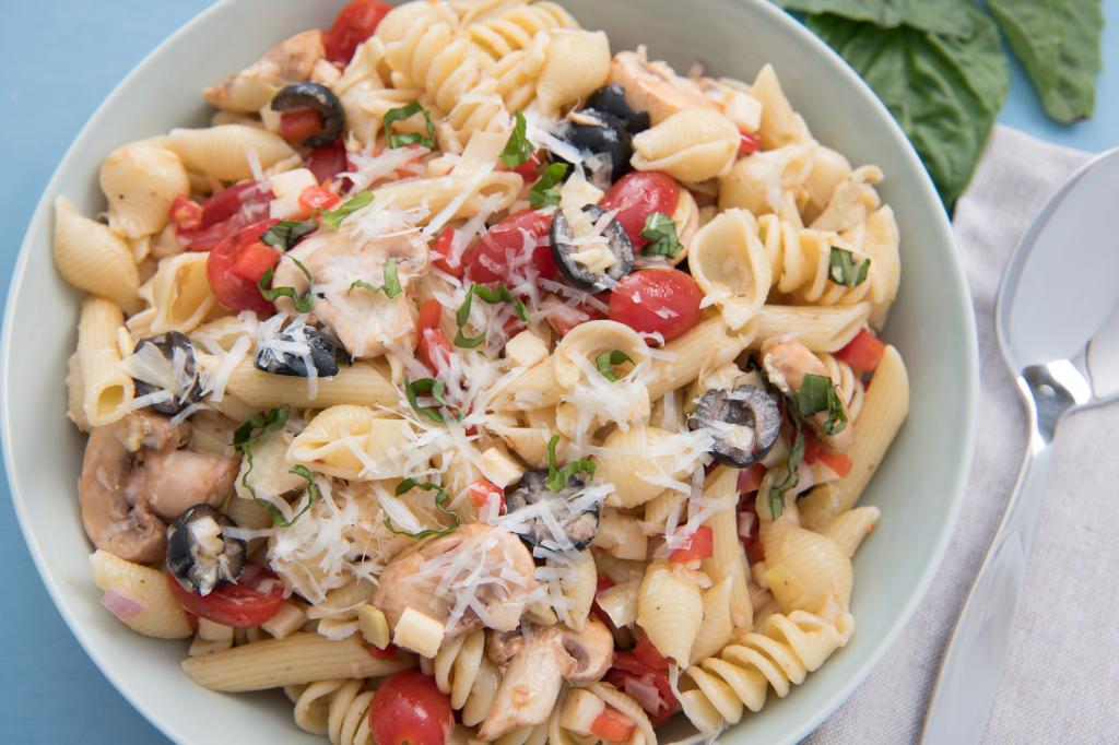 Mediterranean Pasta Salad