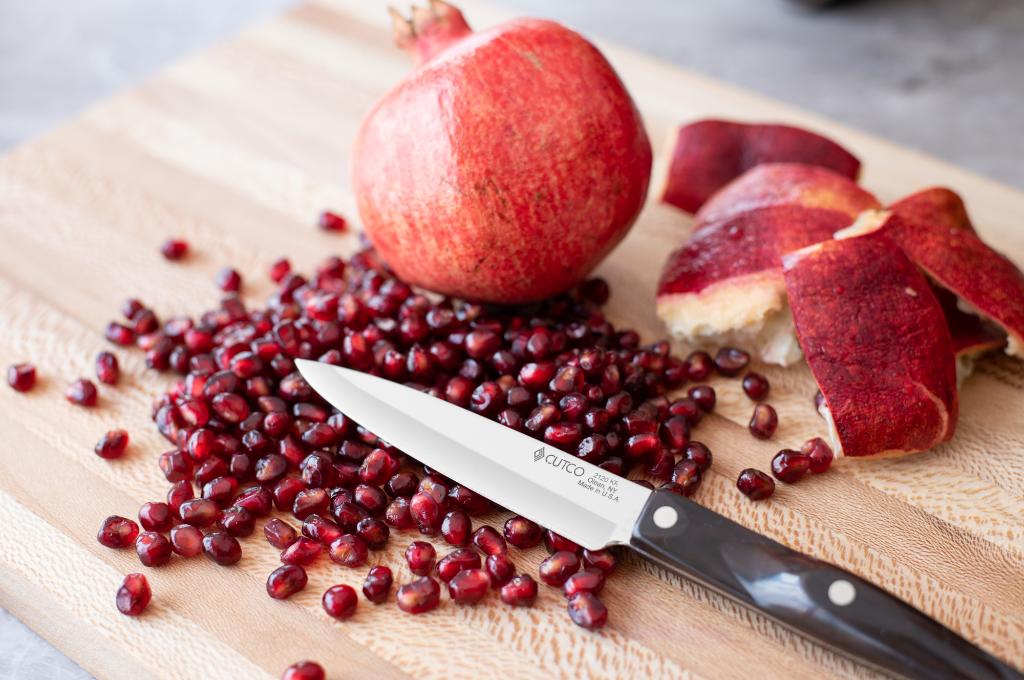 How to Cut a Pomegranate