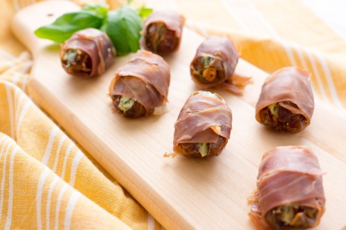 Stuffed Dates With Prosciutto