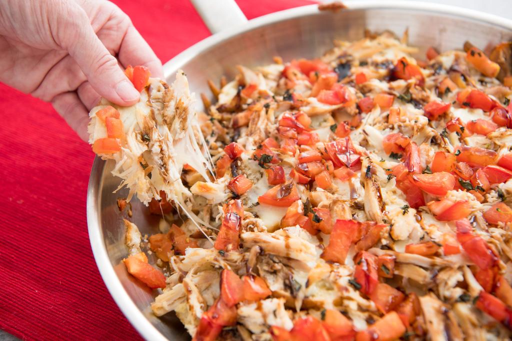 Skillet Chicken Nachos