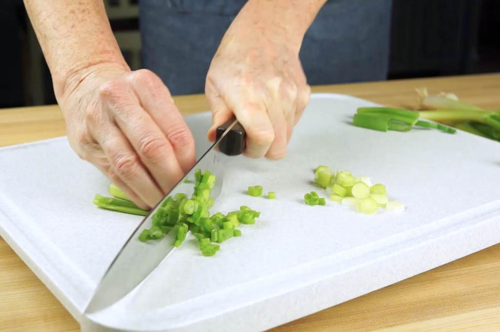 sliced green onion