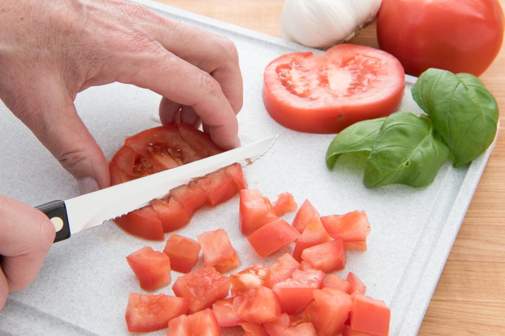 How to Dice a Tomato