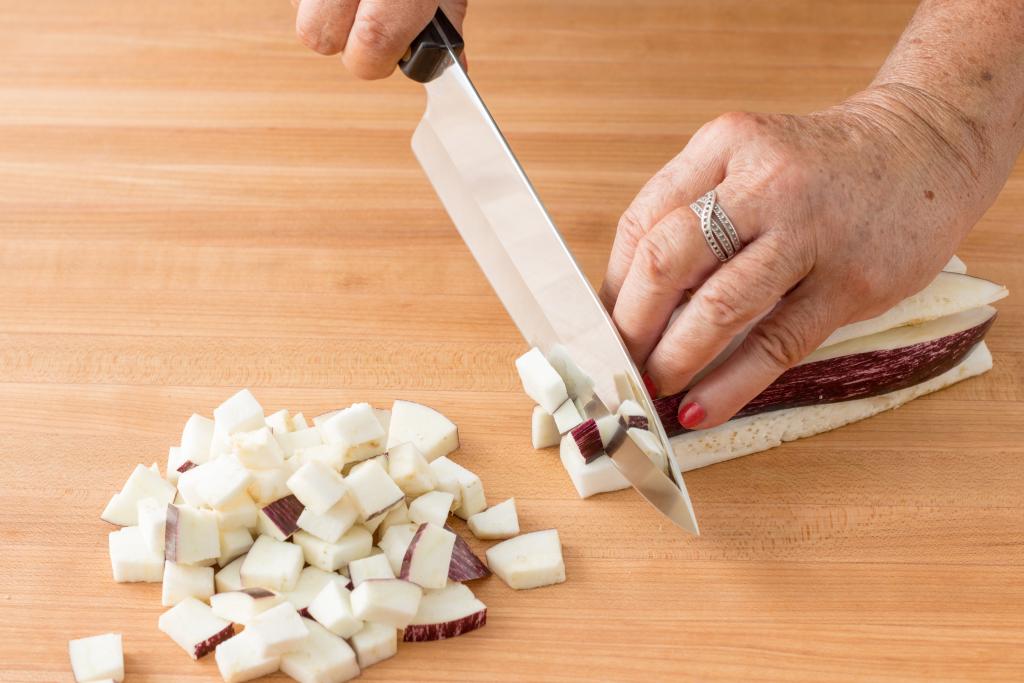 How to Dice Eggplant