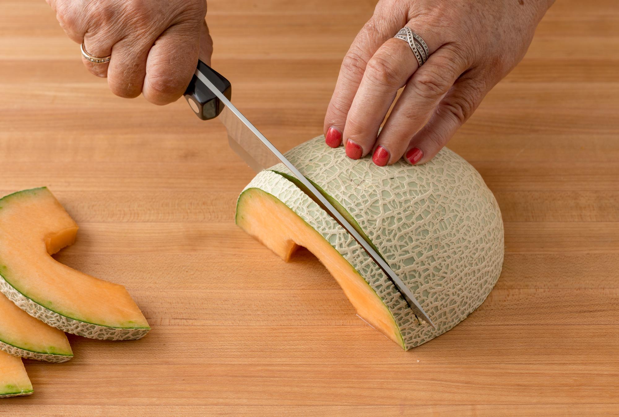 cantaloupe peeler