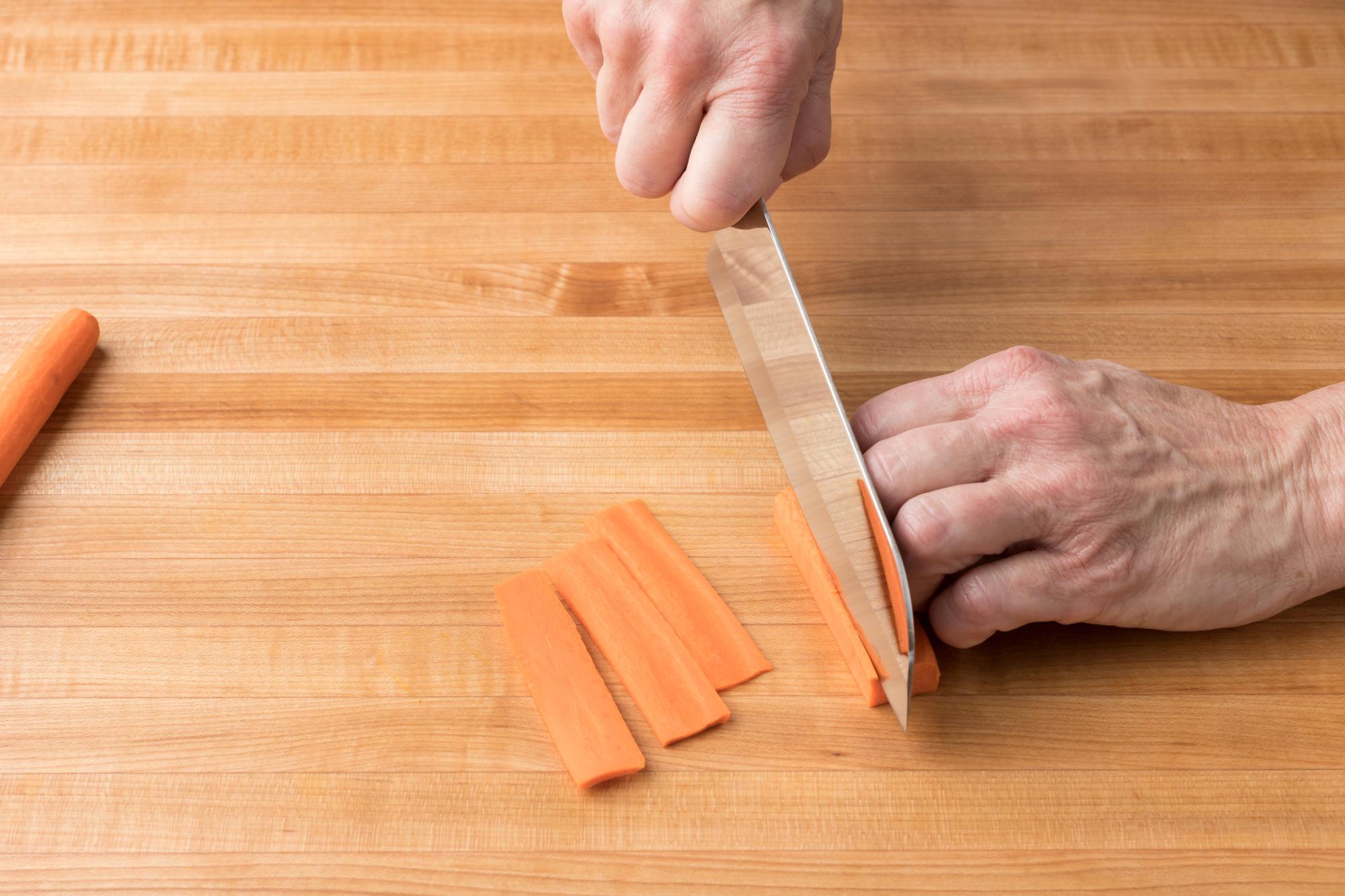 How To Easily Julienne Carrots