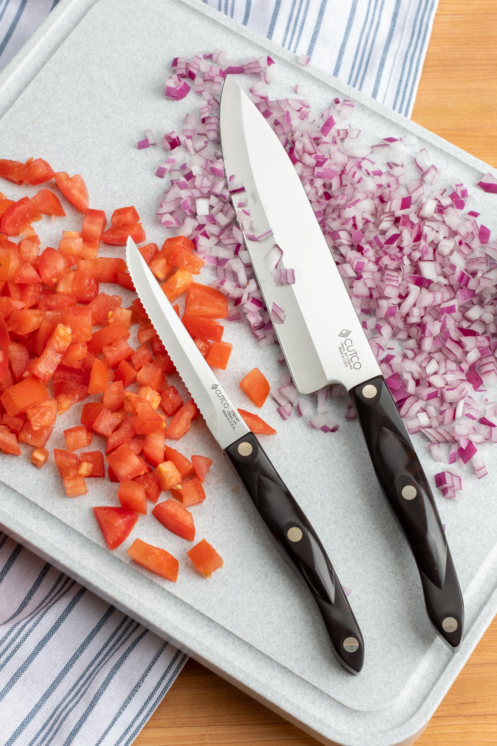 Dicing tomato and onion with a Trimmer and Petite Chef.