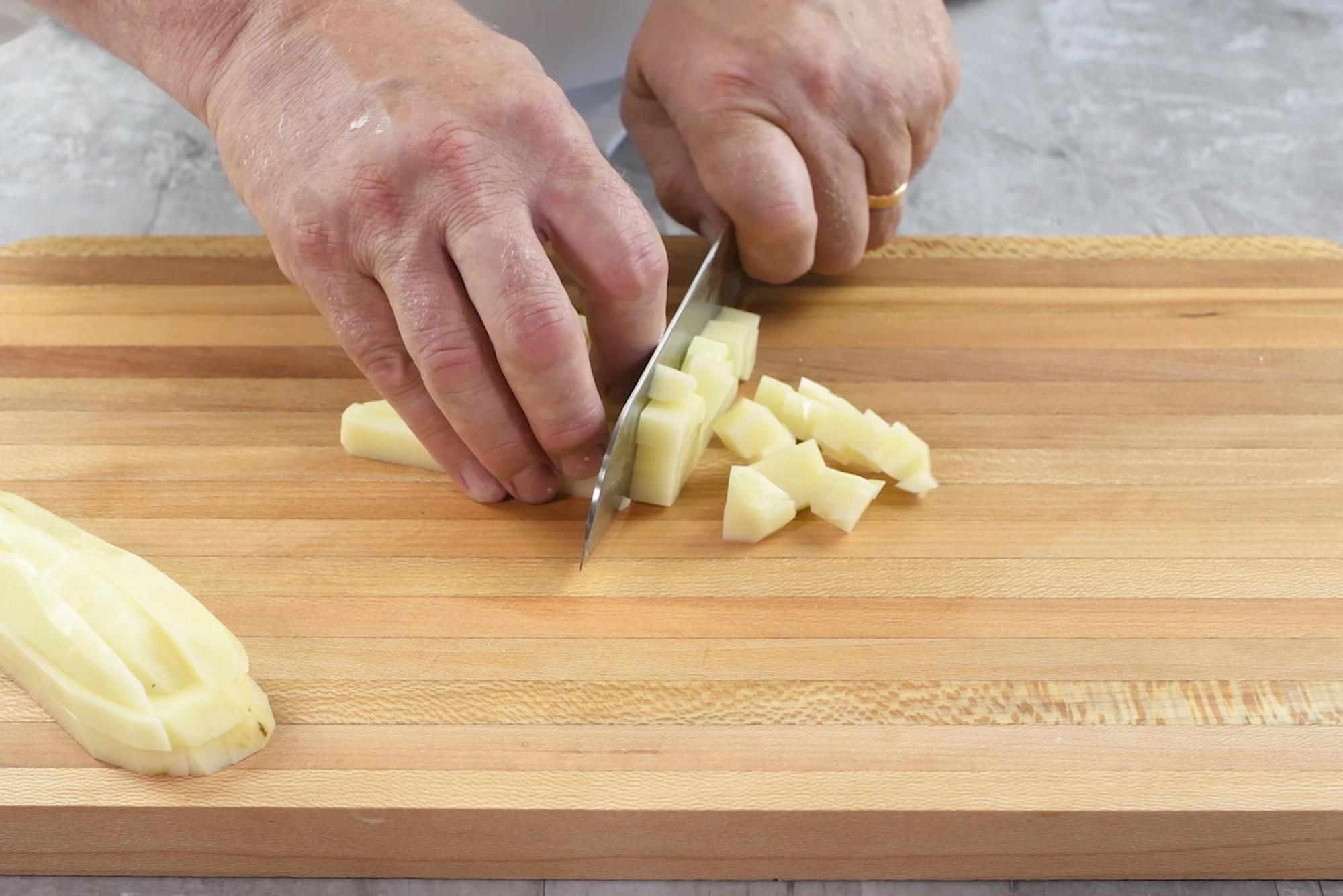 How To Cut Potatoes For Scalloped Potatoes 