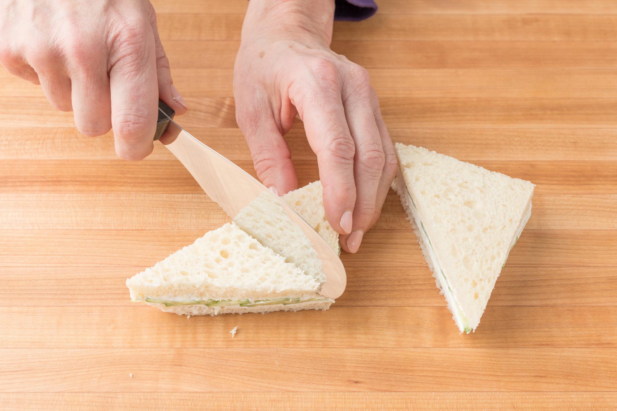 Cutting the sandwiches to size with the Spatula Spreader.