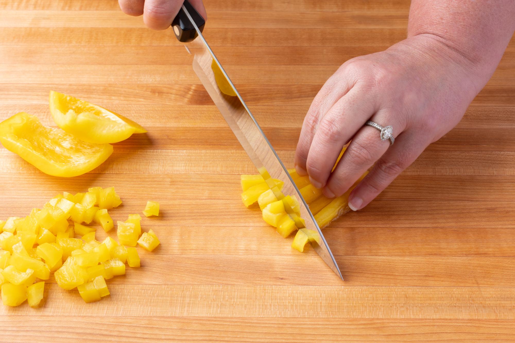 Cut the peppers with a Petite Chef.