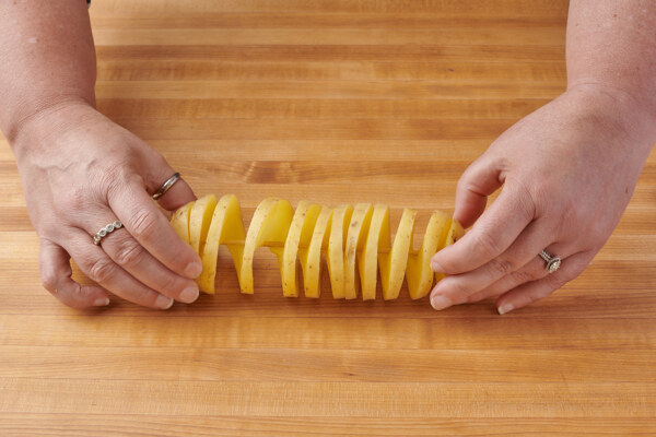 How to Tornado (Spiralize) a Potato