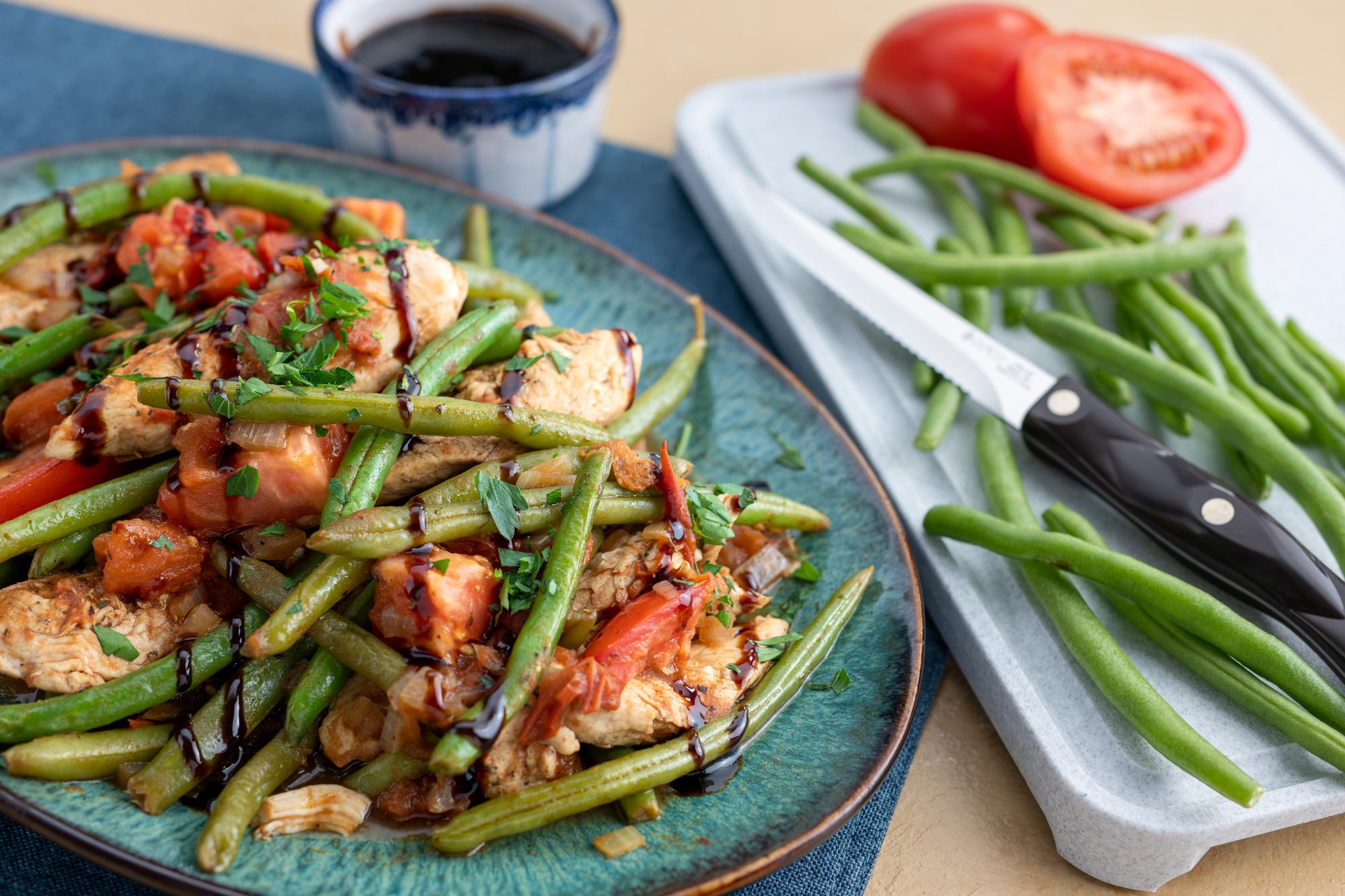 One Skillet Balsamic Chicken with Green Beans and Tomatoes