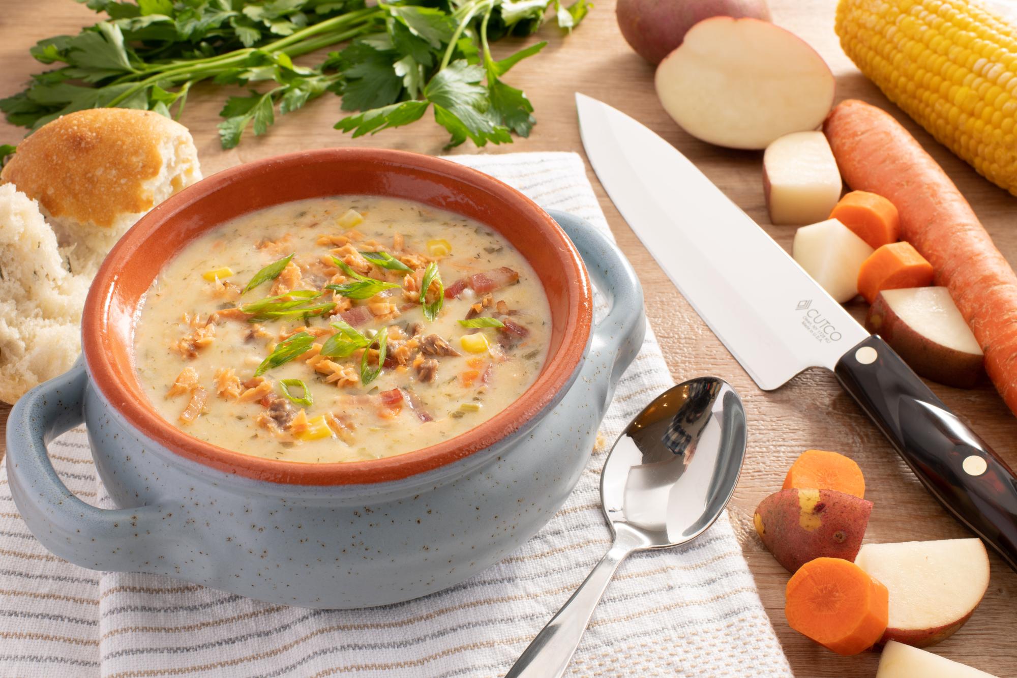 Gwin's Lodge Smoked Alaskan Salmon Chowder