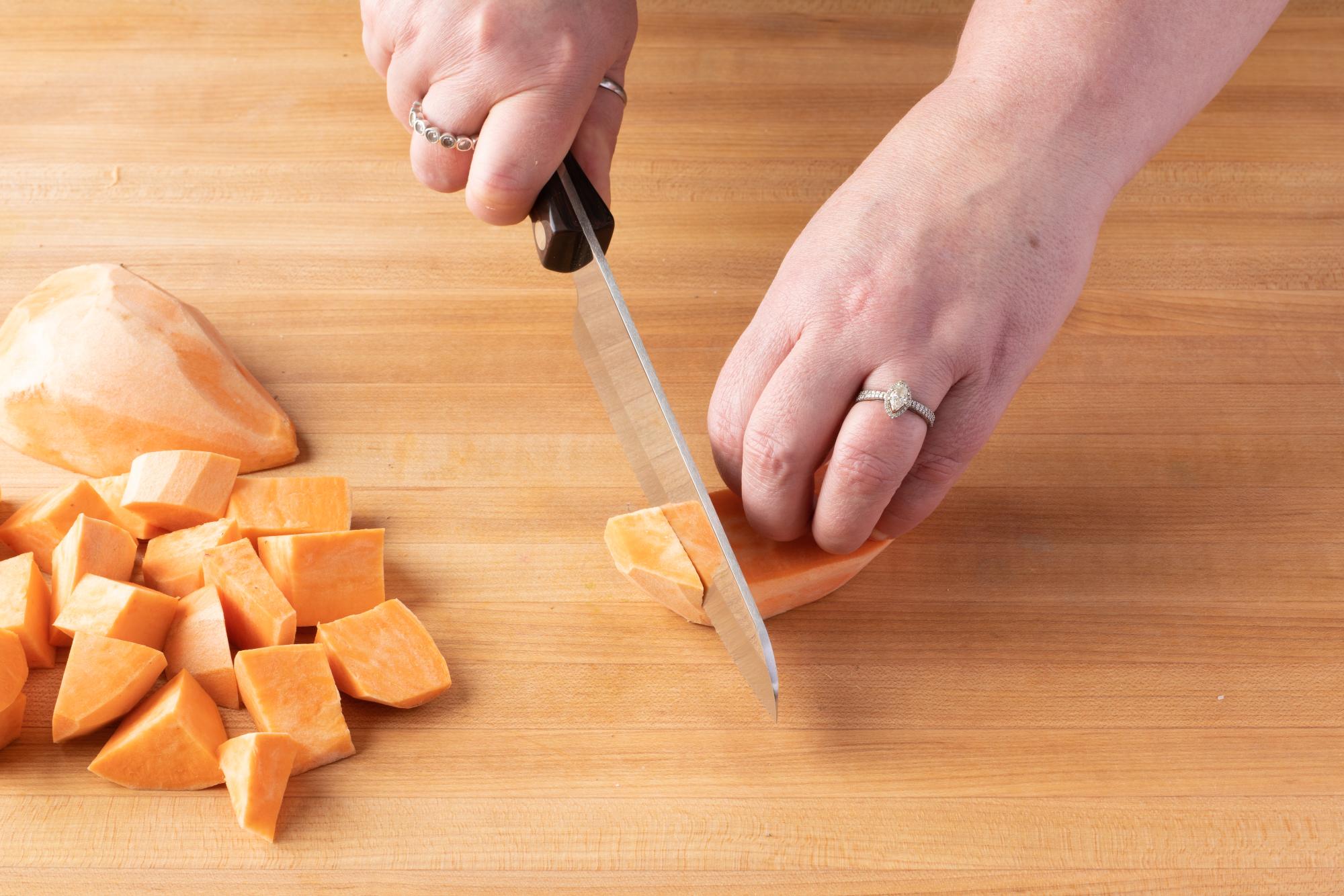 Cutting yams with a Hardy Slicer