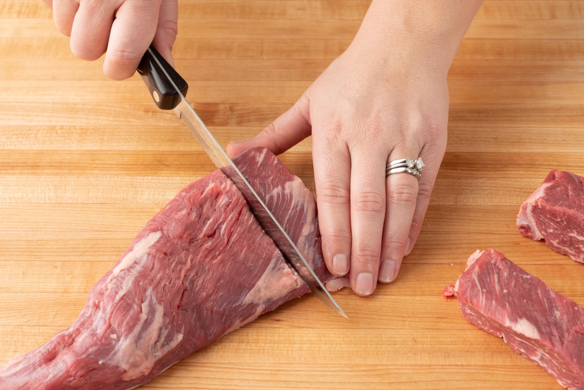 How Can You Pick the Best Knives for Cutting Raw Meat