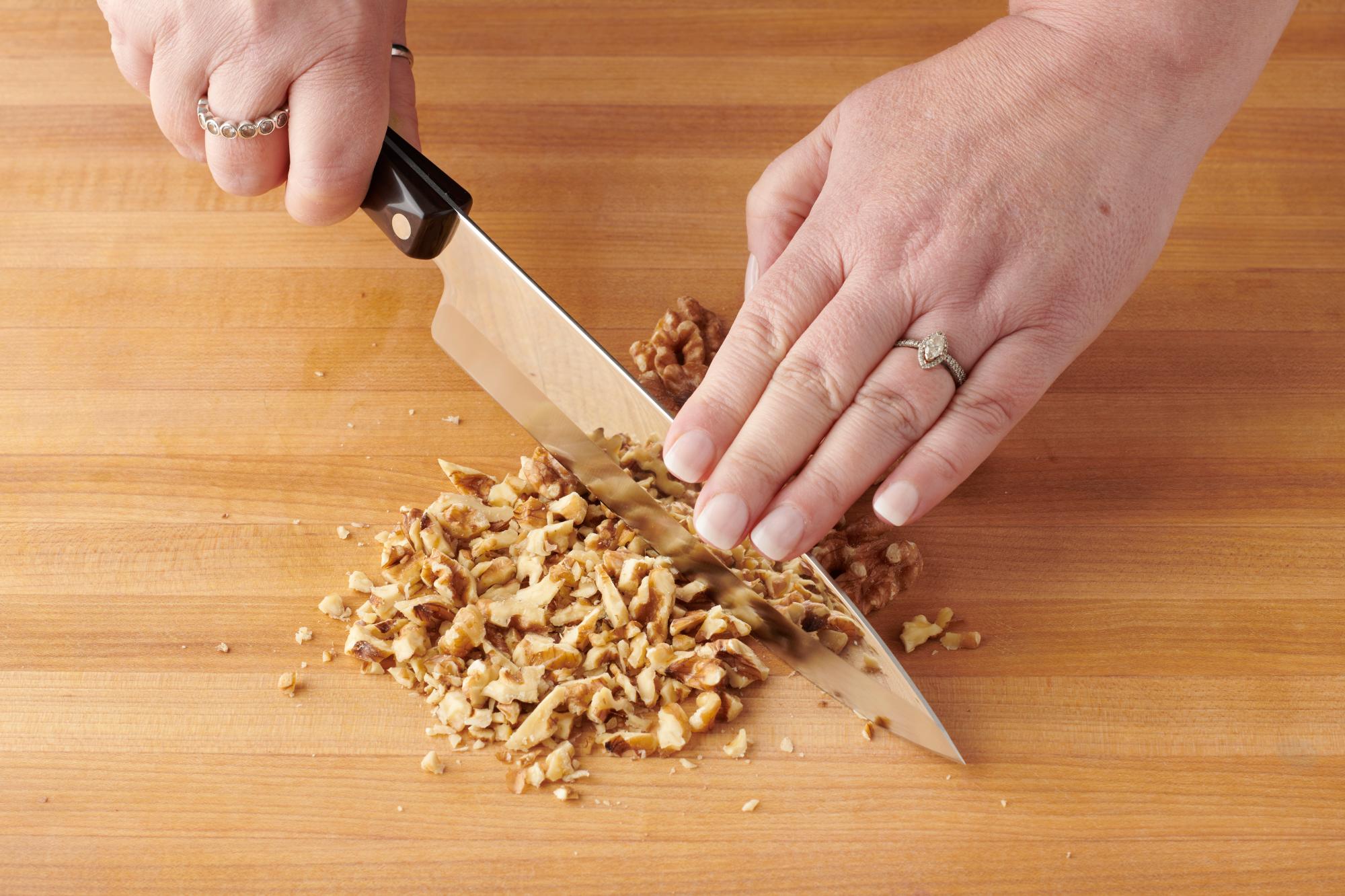 Chopping walnuts with a Petite Chef.