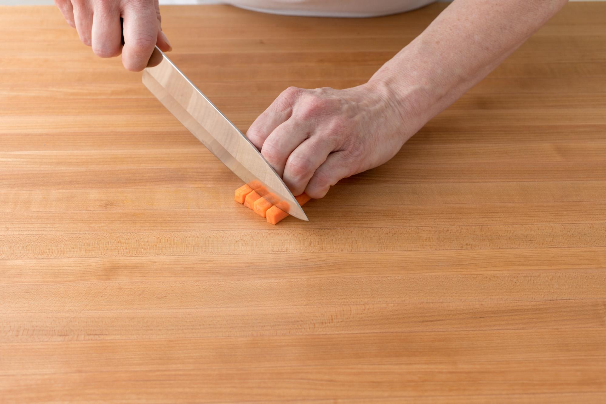 Dicing carrots with a Petite Chef.