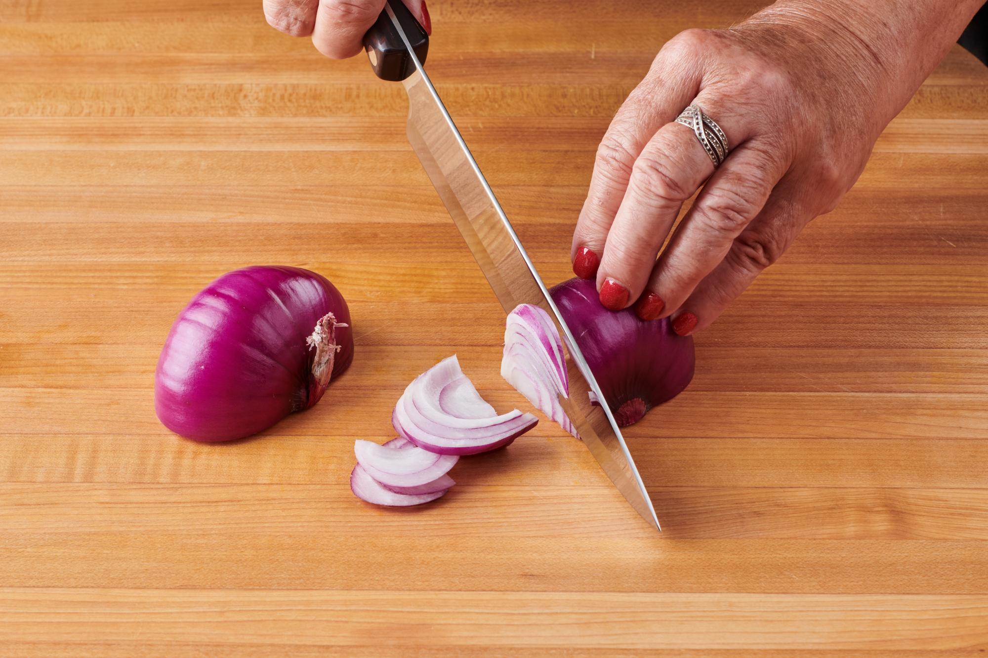 photo of slicing onions