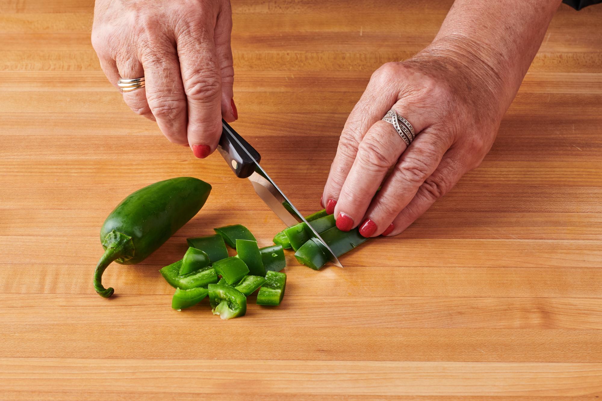 Cutting jalapeño with 3″ Gourmet Paring