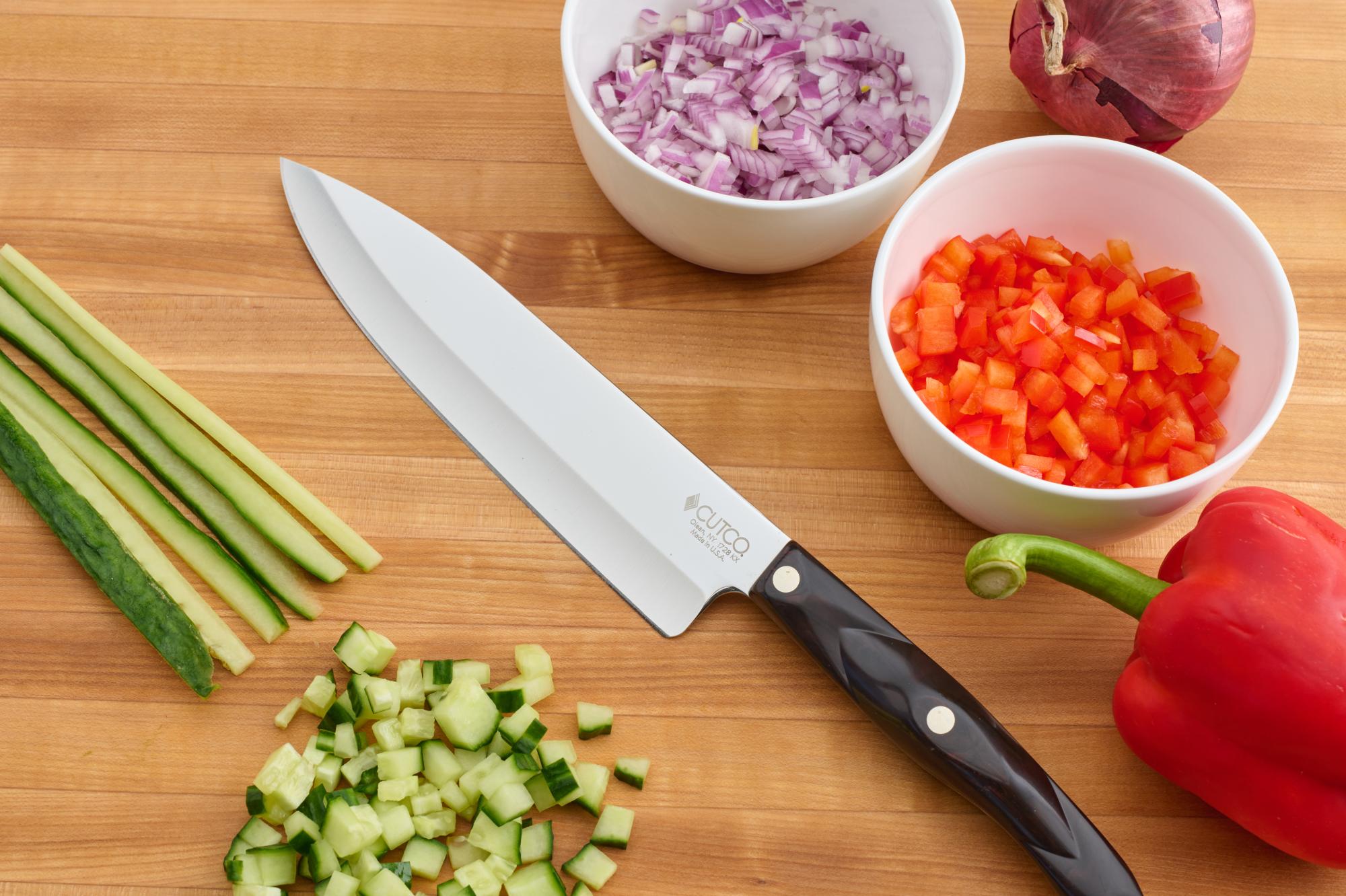 Pepper, cucumber and onion diced with Petite Chef.