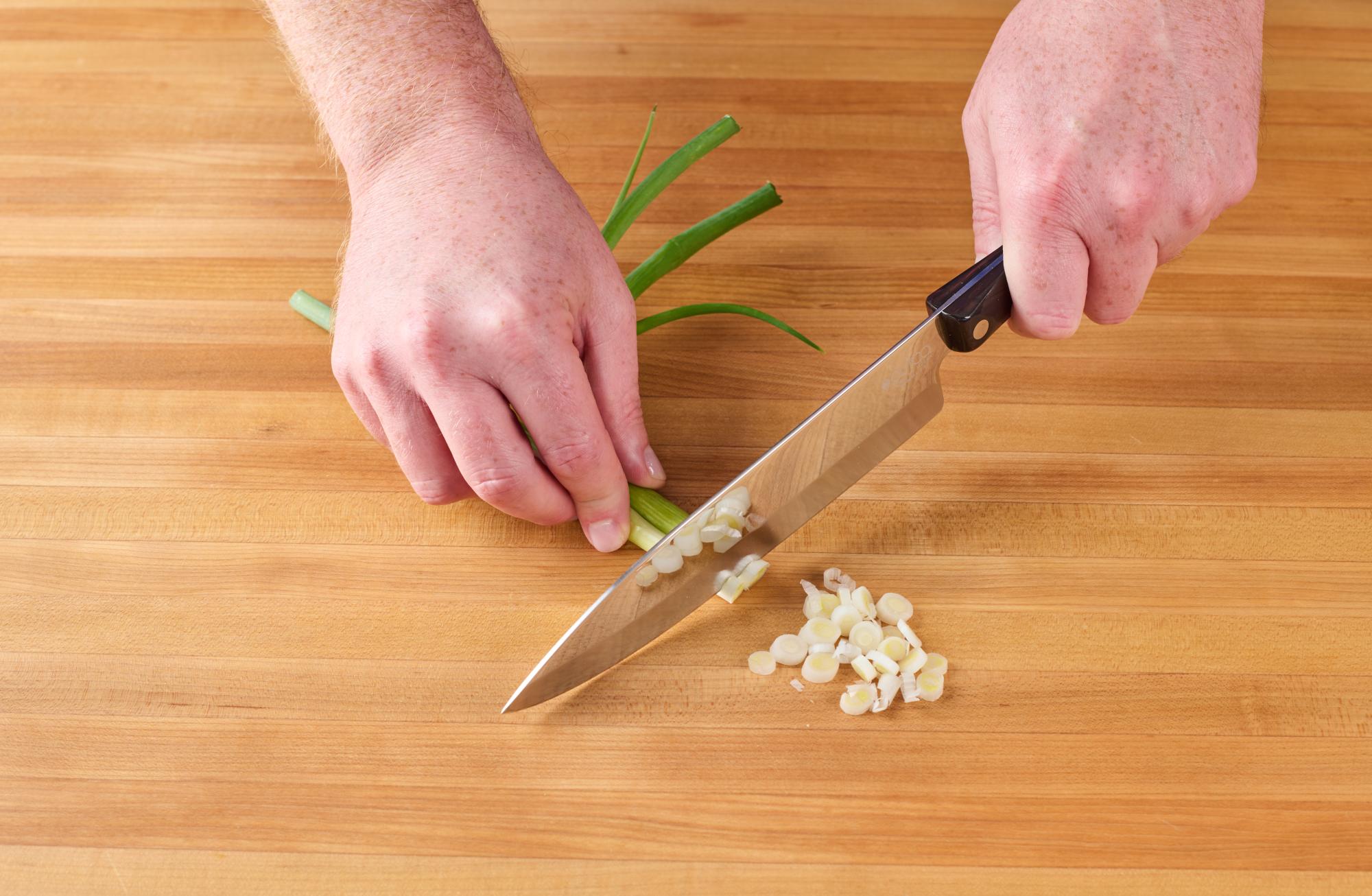 chopping green onion with P Chef