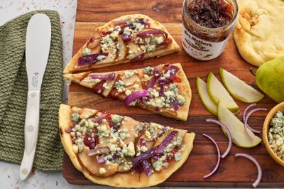 Pear and Gorgonzola Flatbread