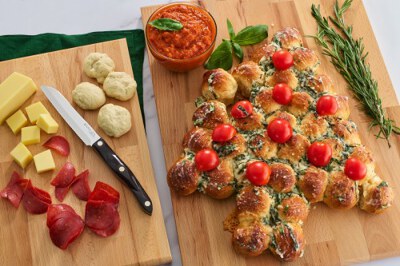 Pull-Apart Stuffed Christmas Tree Bread