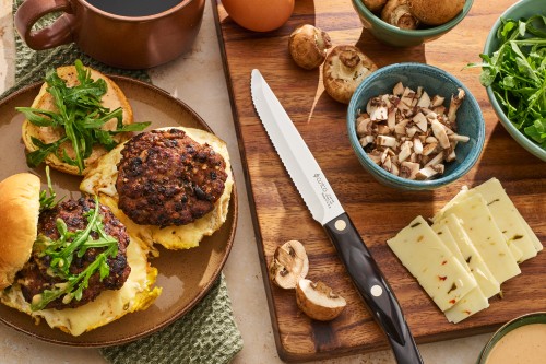 Breakfast Chicken and Egg Sausage Sandos
