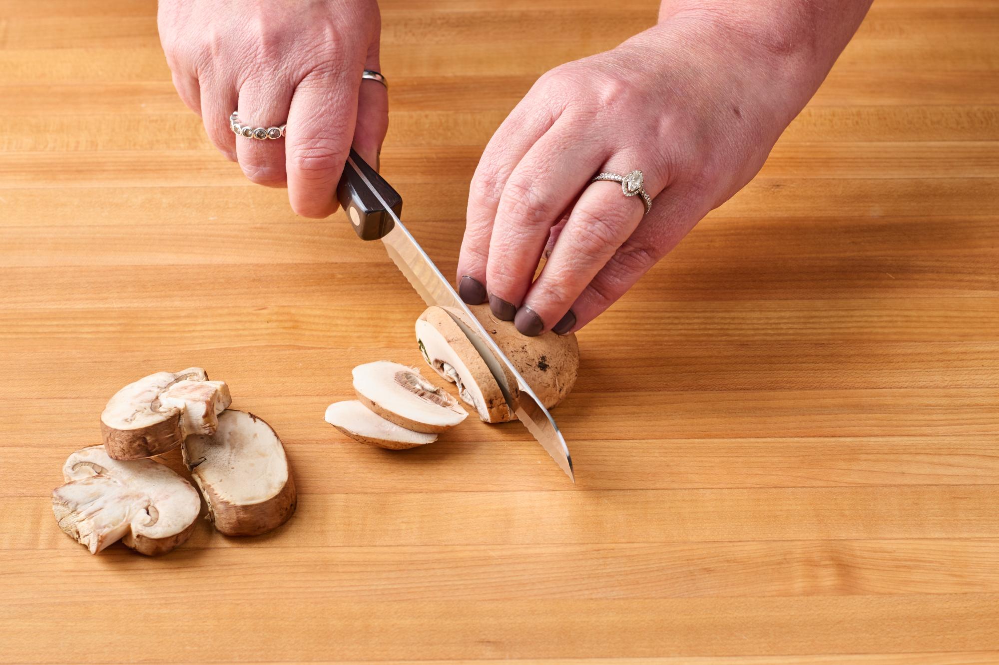 slicing mushrooms with Santoku-Style Trimmer