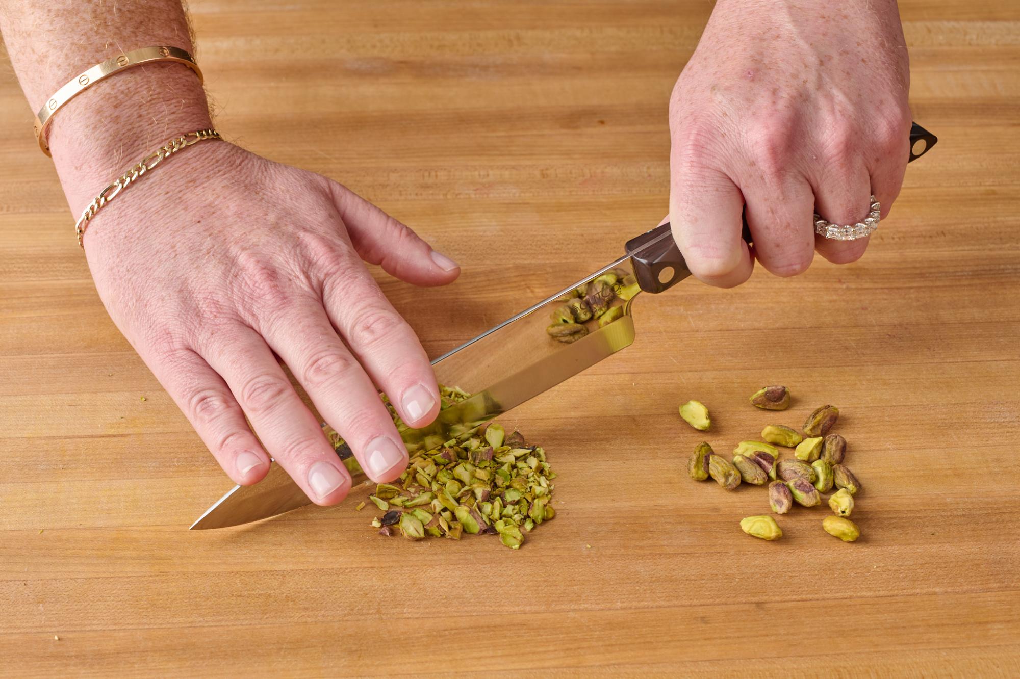 finely chopped pistachios