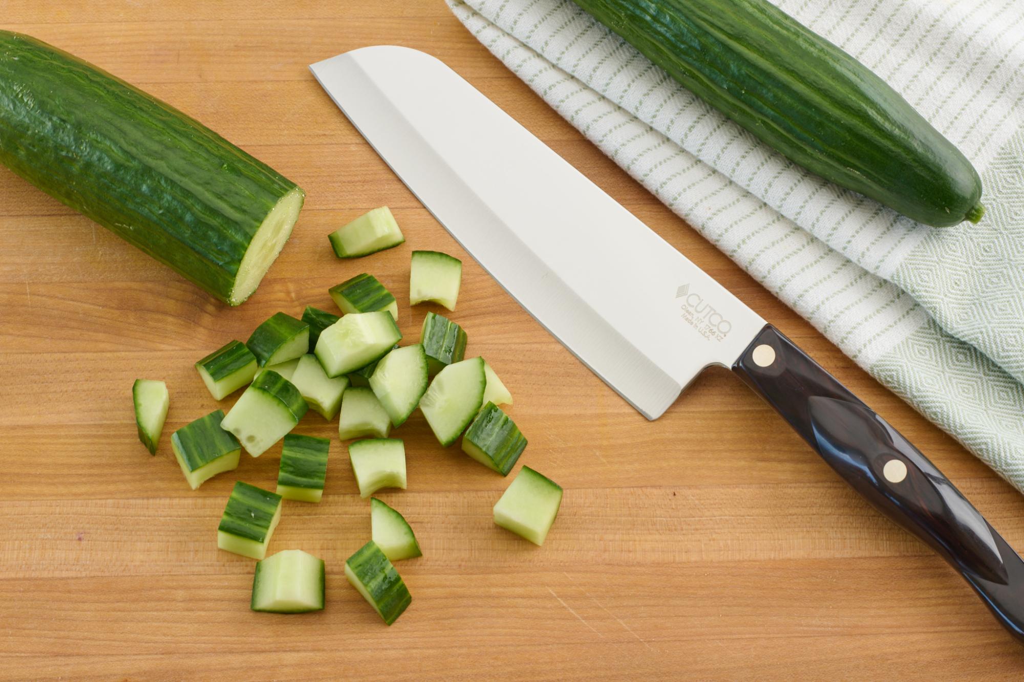 cut cucumber 