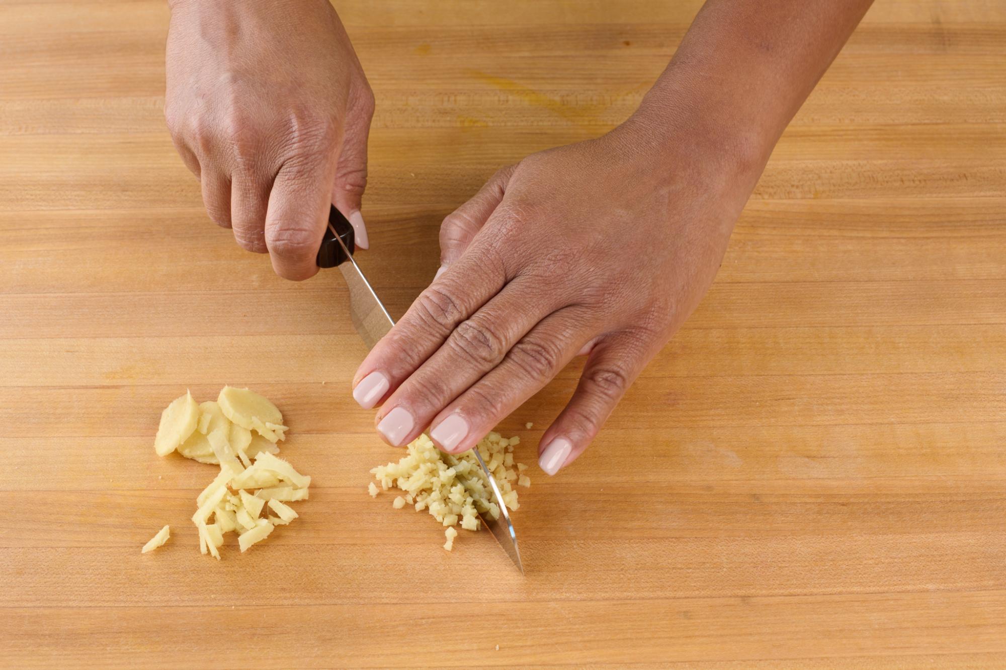mincing ginger