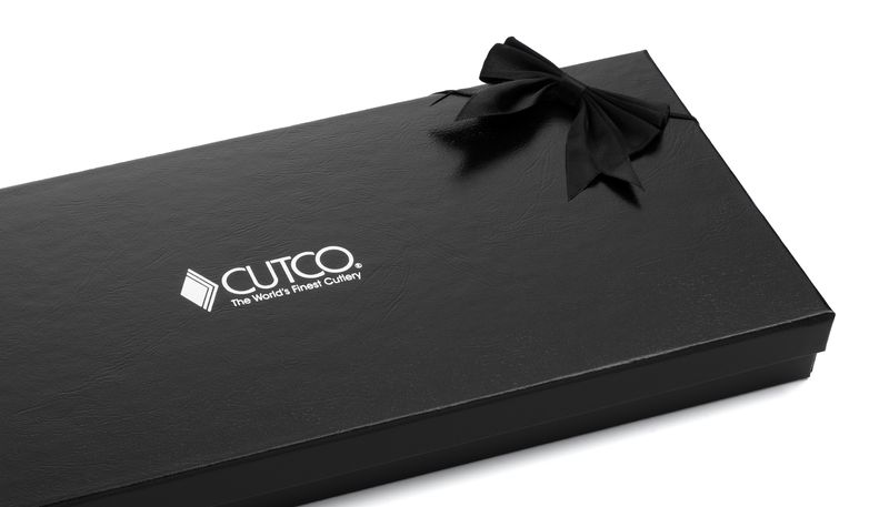 Closeup of gift box with available gift bow in various colors.