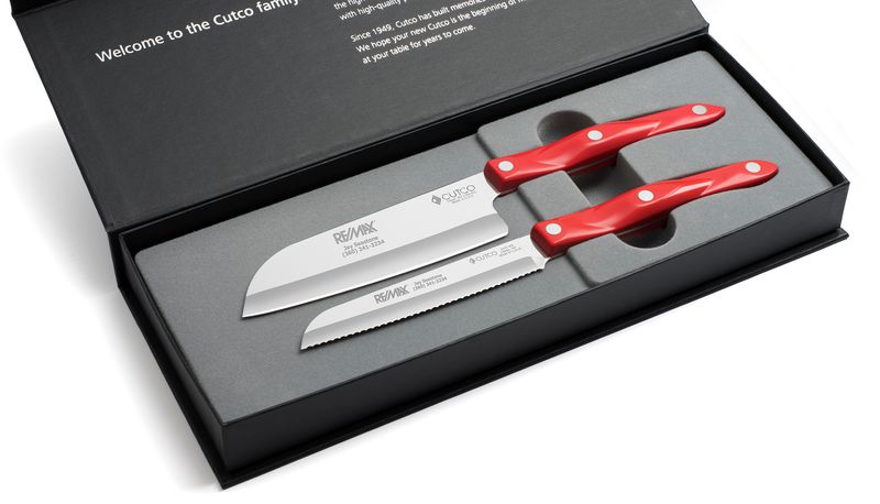 Closeup of Petite Santoku-Style Cook's Combo in handle option R