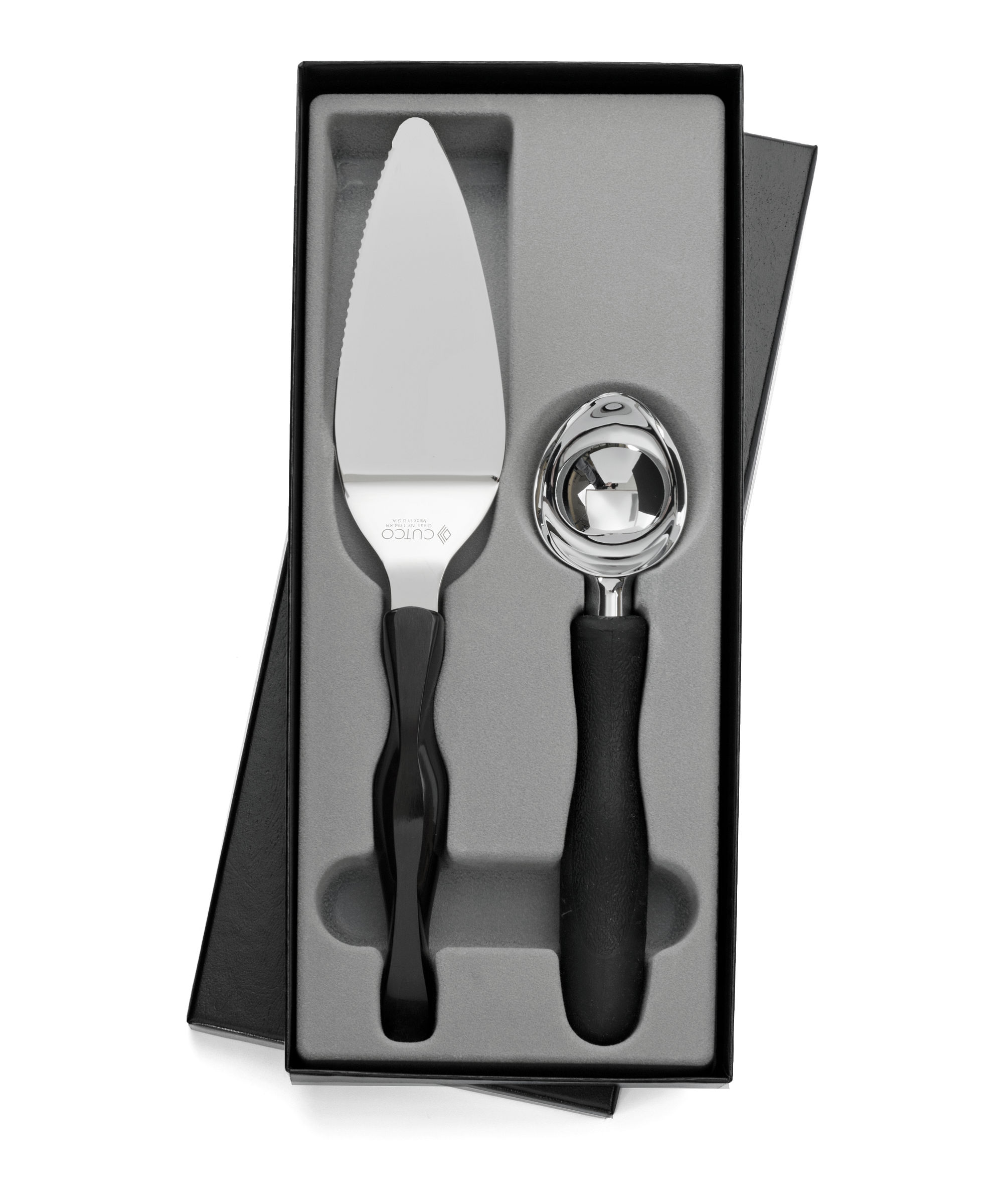  CUTCO Model 1838 Entertainer Set in special CUTCO gift box.   Includes 1501 Peeler, 1502 Pizza Cutter, 1503 Ice Cream Scoop,  and 1504 Cheese Knife. .. High Carbon Stainless blades and