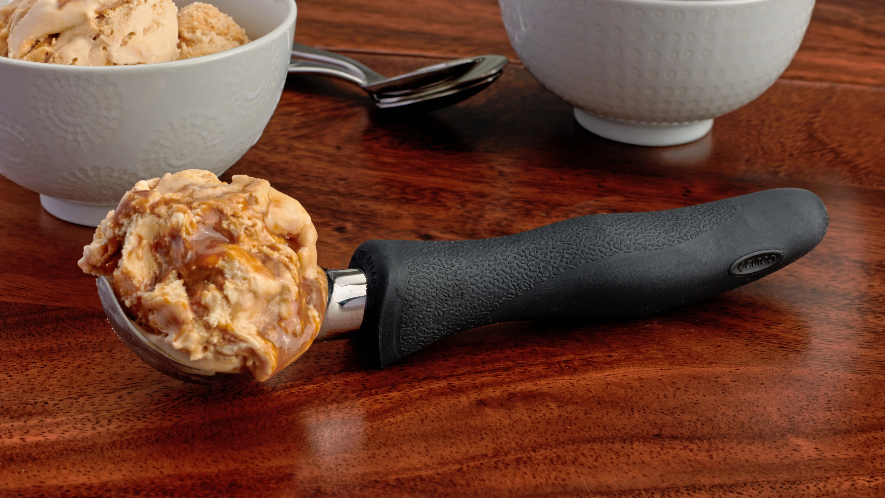 ScoopThat! and SpreadThat! self-warming ice cream scoop and butter knife  review - The Gadgeteer