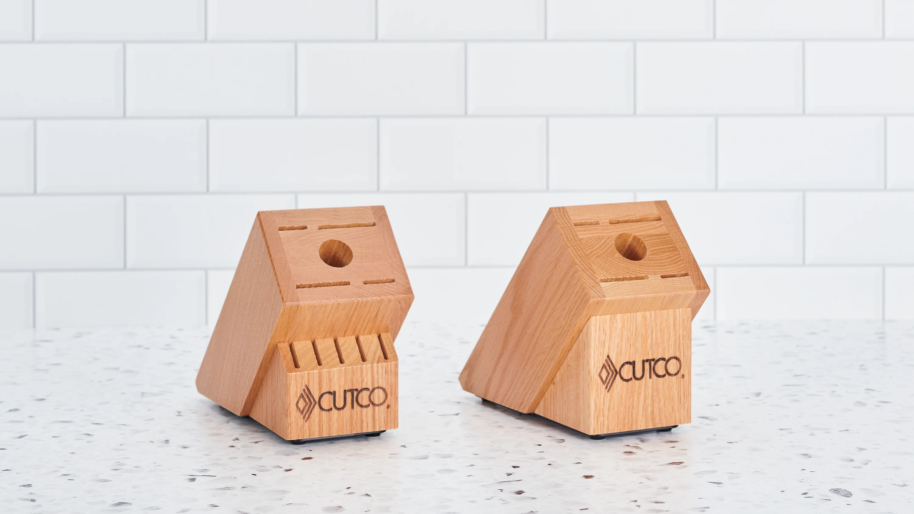 New Cutco 5 Slot Space Saver Wooden Knife Block Honey Oak Finish USA