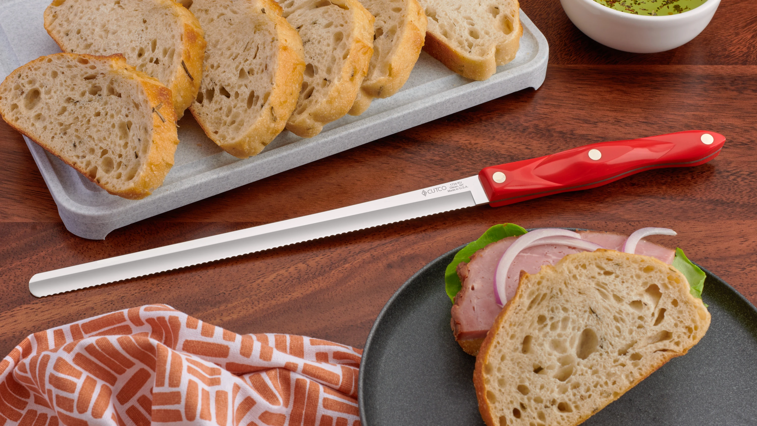 9-3/4 Slicer  Bread Knives by Cutco