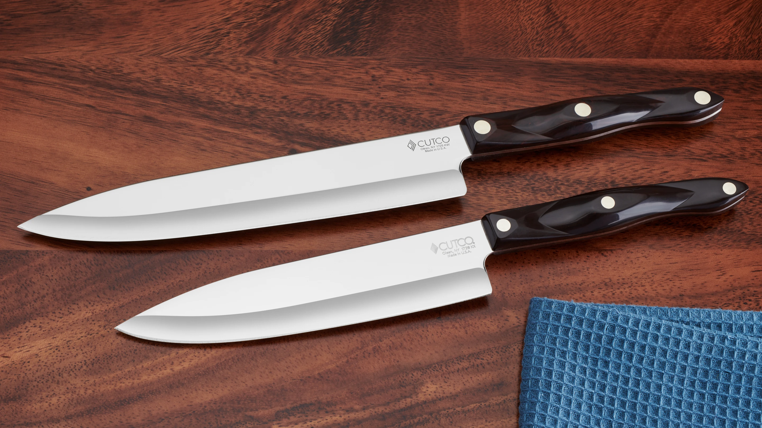 CUTCO Model 1725 French Chef Knife with White Pearl handle.9.2  High-Carbon Stainless blade..5¾ thermo-resin handlein